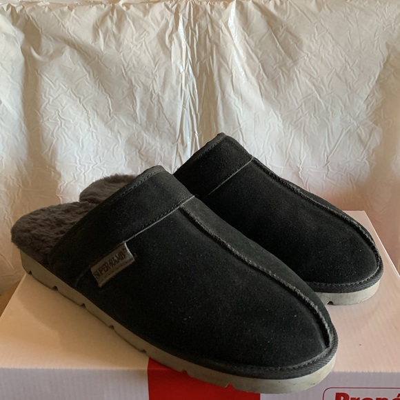 House Shoes - Picture 2 of 9